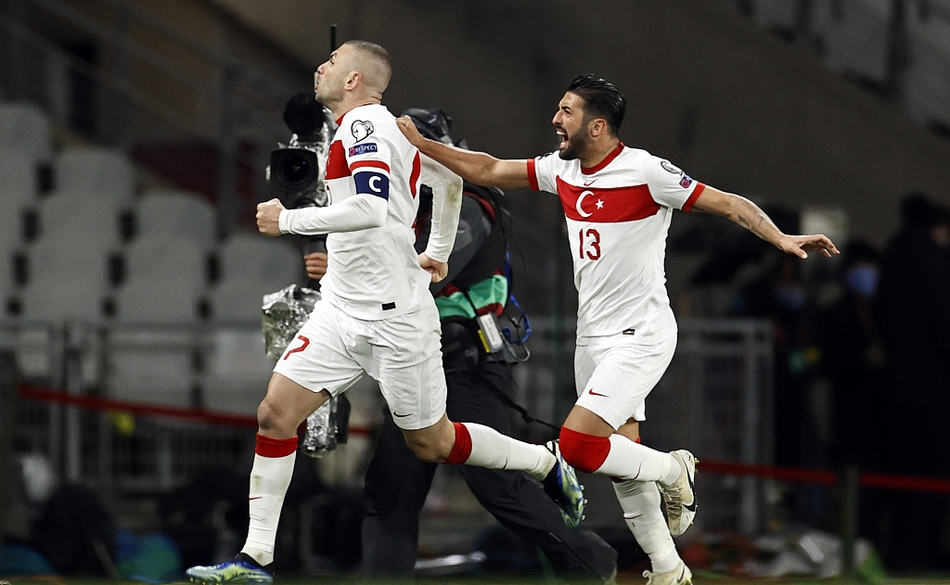 باير ليفركوزن يكتب التاريخ أول فريق ألماني يحقق الدوري دون هزيمة